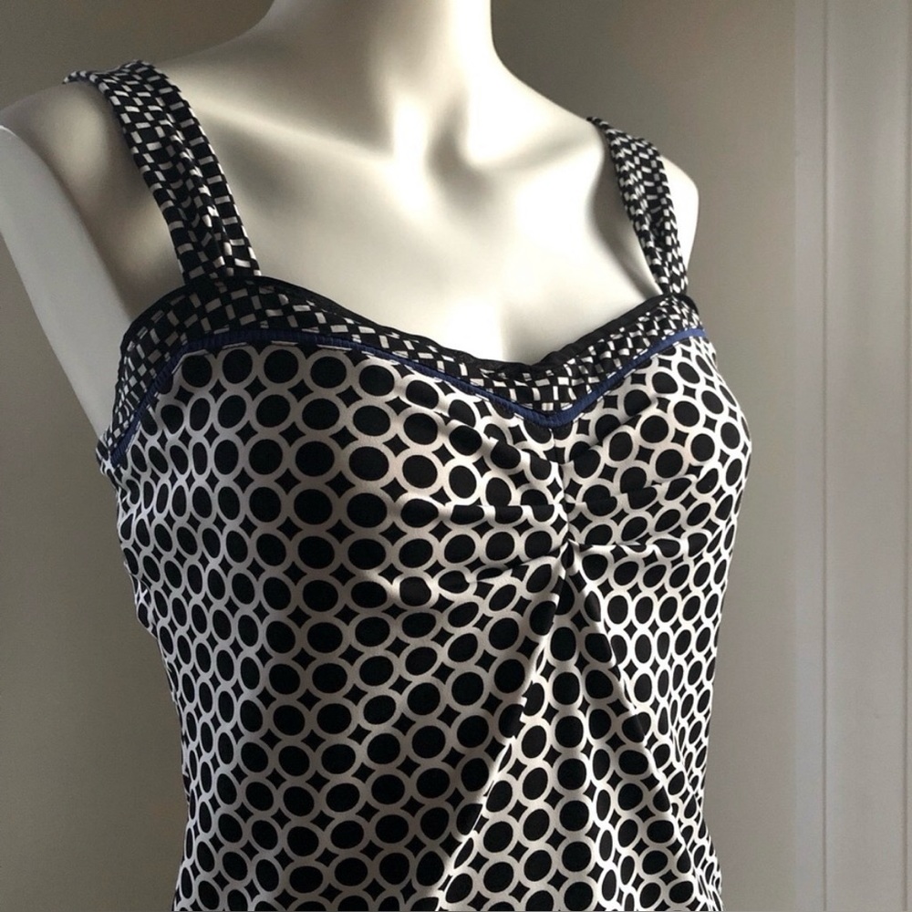 WHBM Black & White With Blue Trim, Geometric Silky Tank Top, Small, EUC (PM5)